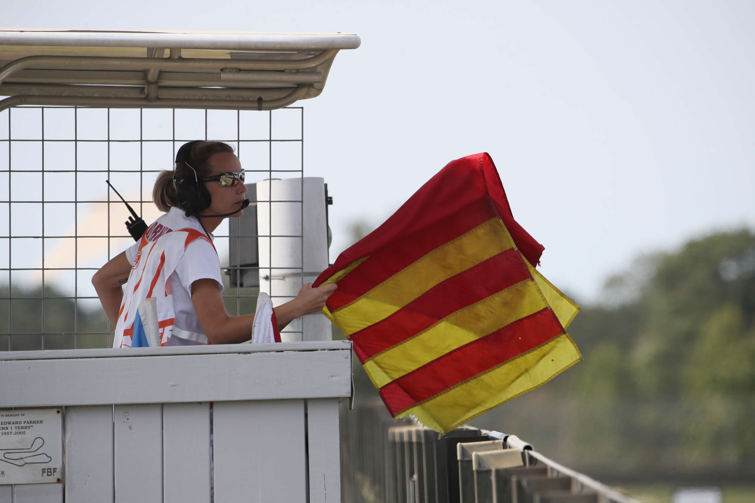 Read more about the article Tech Talk: Let’s Learn About The Track Flags And Lights