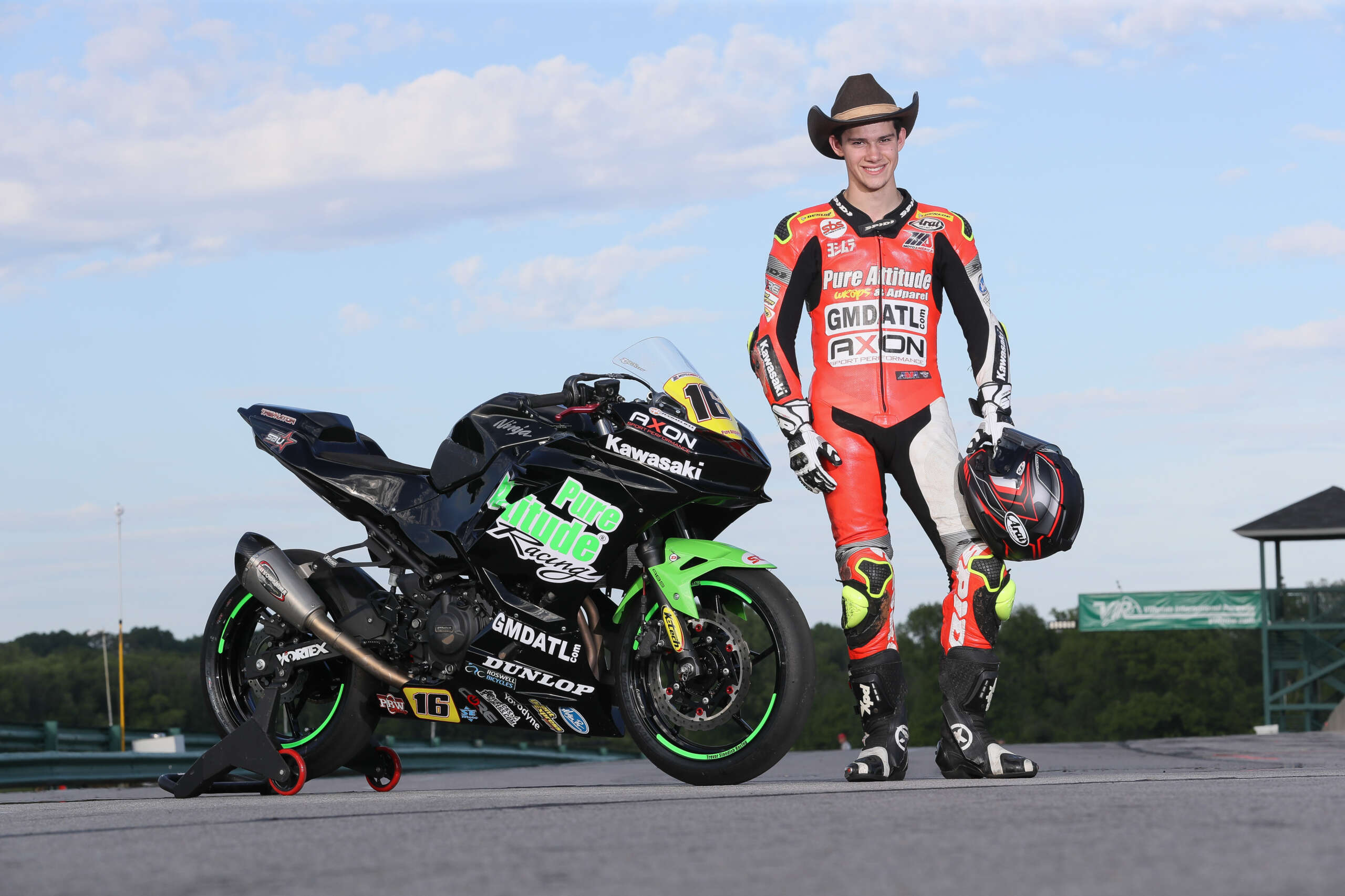 Read more about the article Trevor Standish Widens His Stance