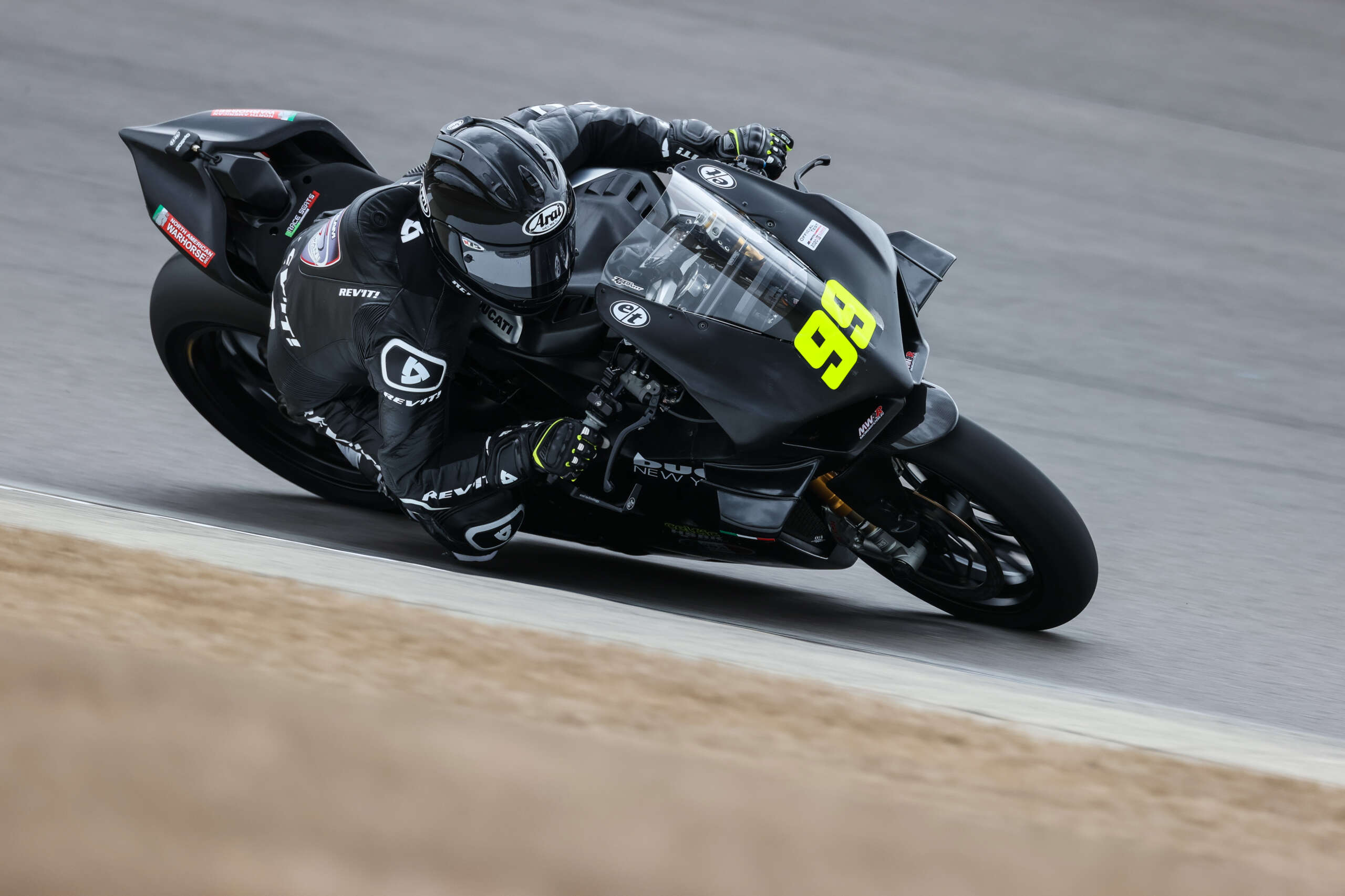 Read more about the article North American Warhorse To Sponsor Celtic HSBK Racing