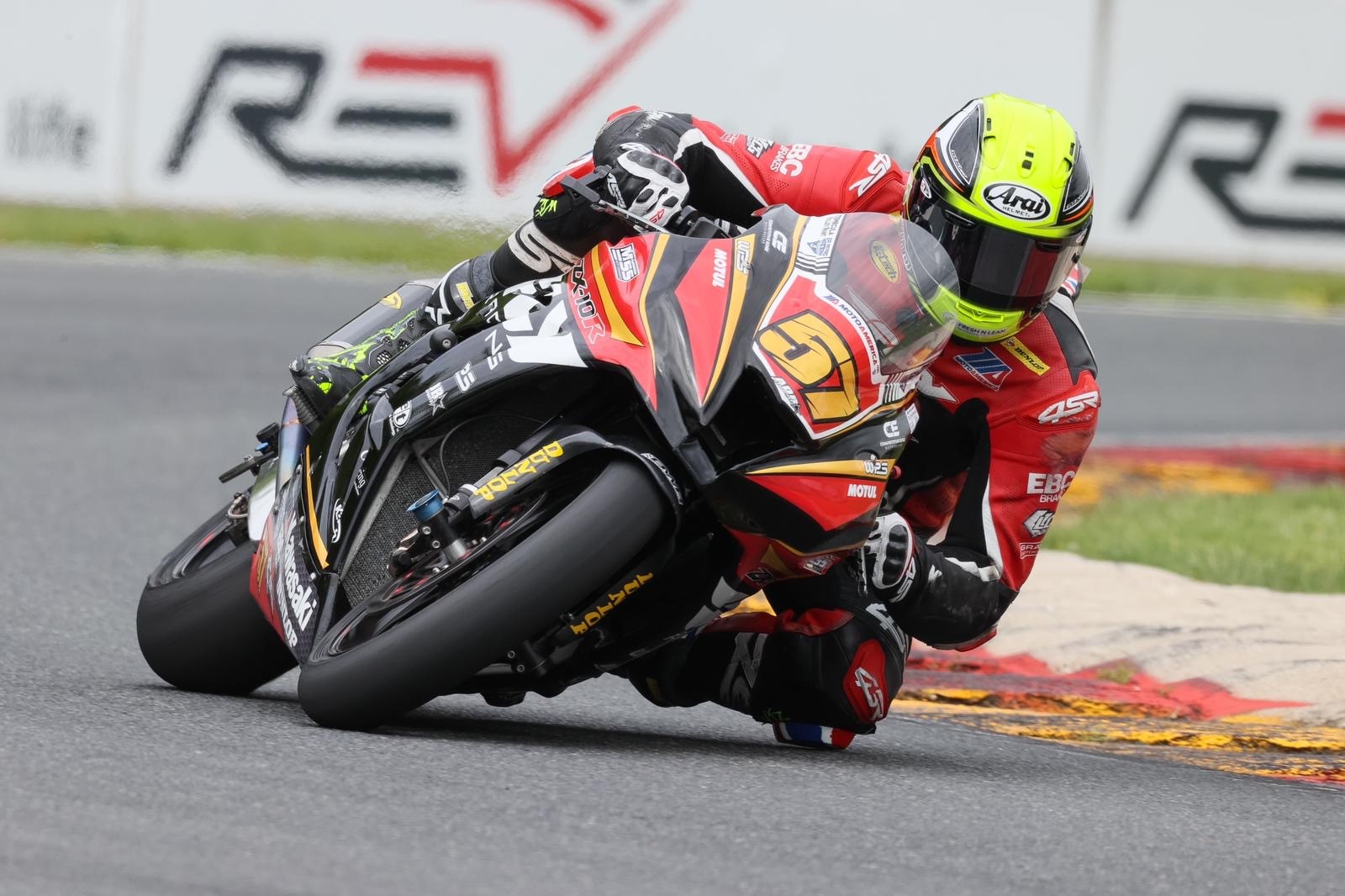 Read more about the article Team Release: Bradley Ward 14th/10th In Superbike Debut