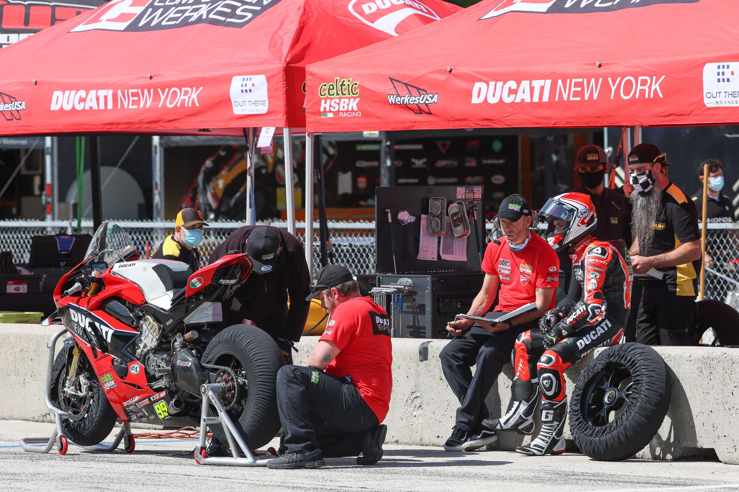 Read more about the article PJ Jacobsen Is At PittRace, But Not Riding
