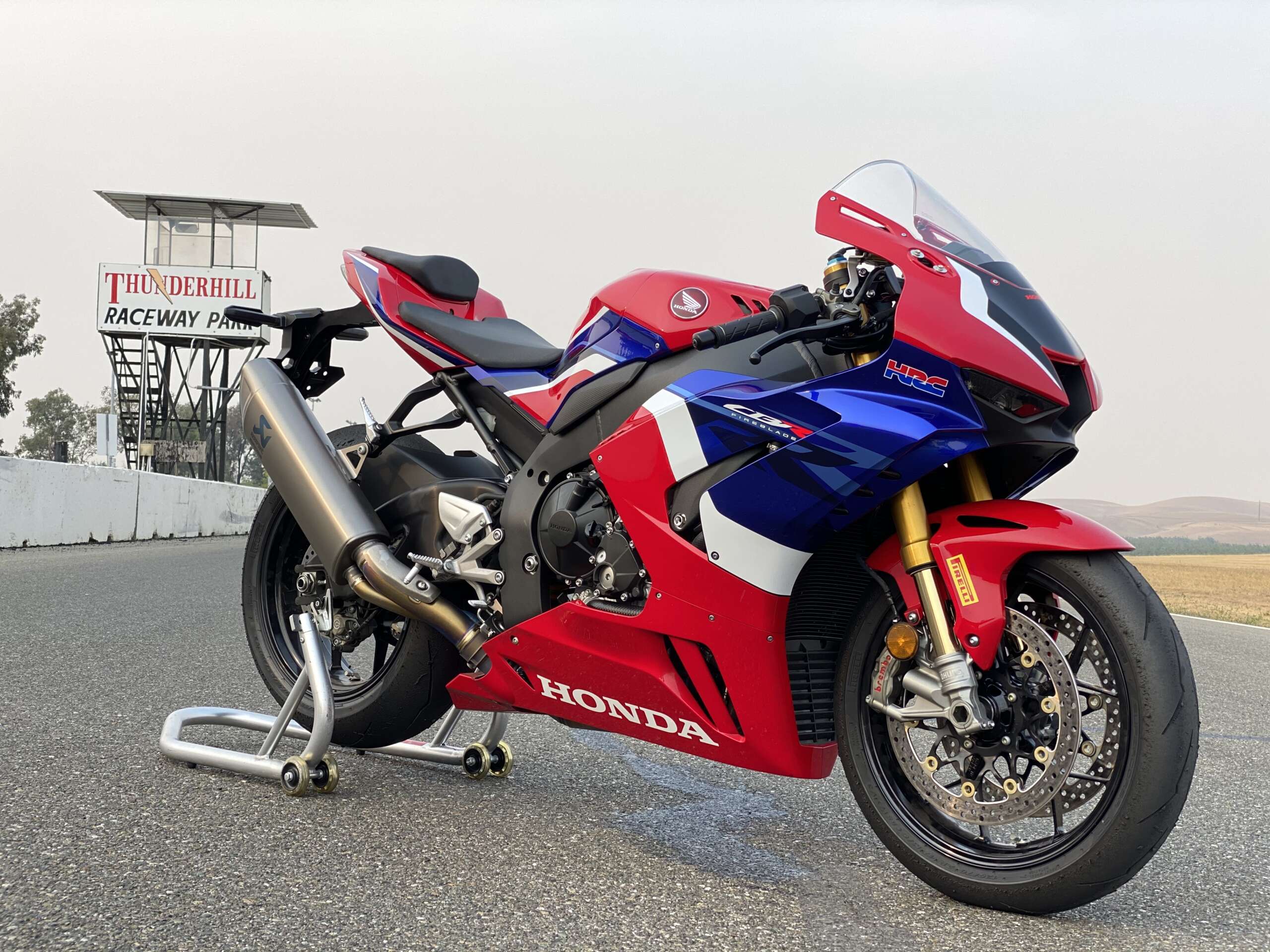 Read more about the article Uribe Rides The New Honda Fireblade SP
