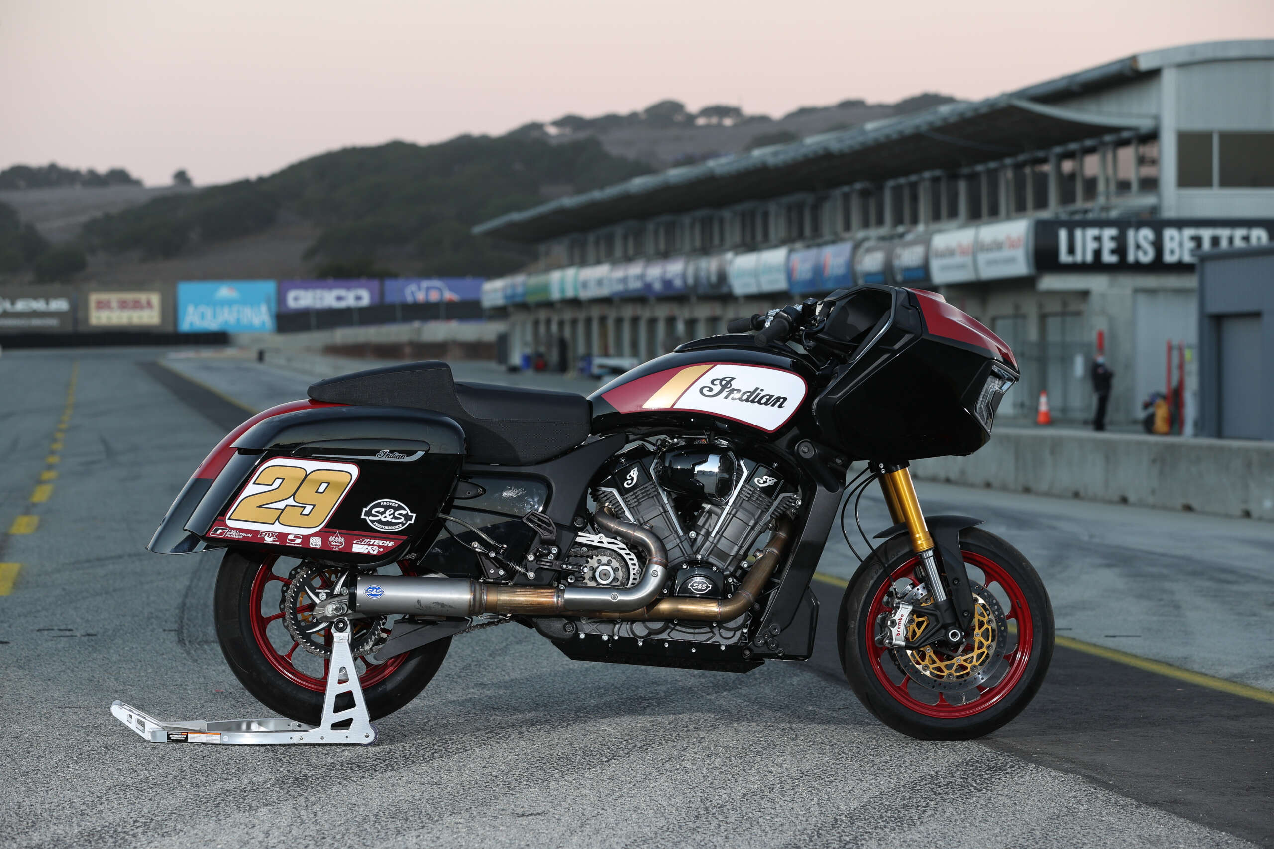 Read more about the article Two-Wheel Tuesday Spotlight: #29 S&S Cycle Indian Challenger