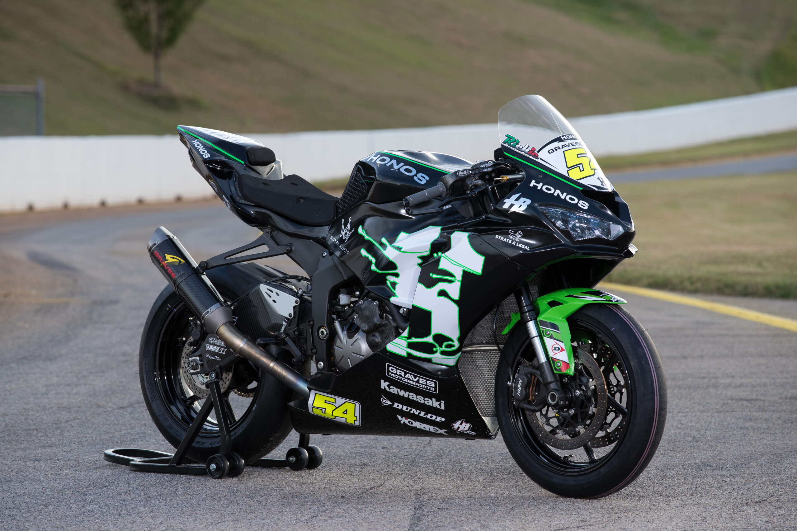 Read more about the article Two-Wheel Tuesday Spotlight: #54 HONOS Kawasaki ZX-6R Supersport
