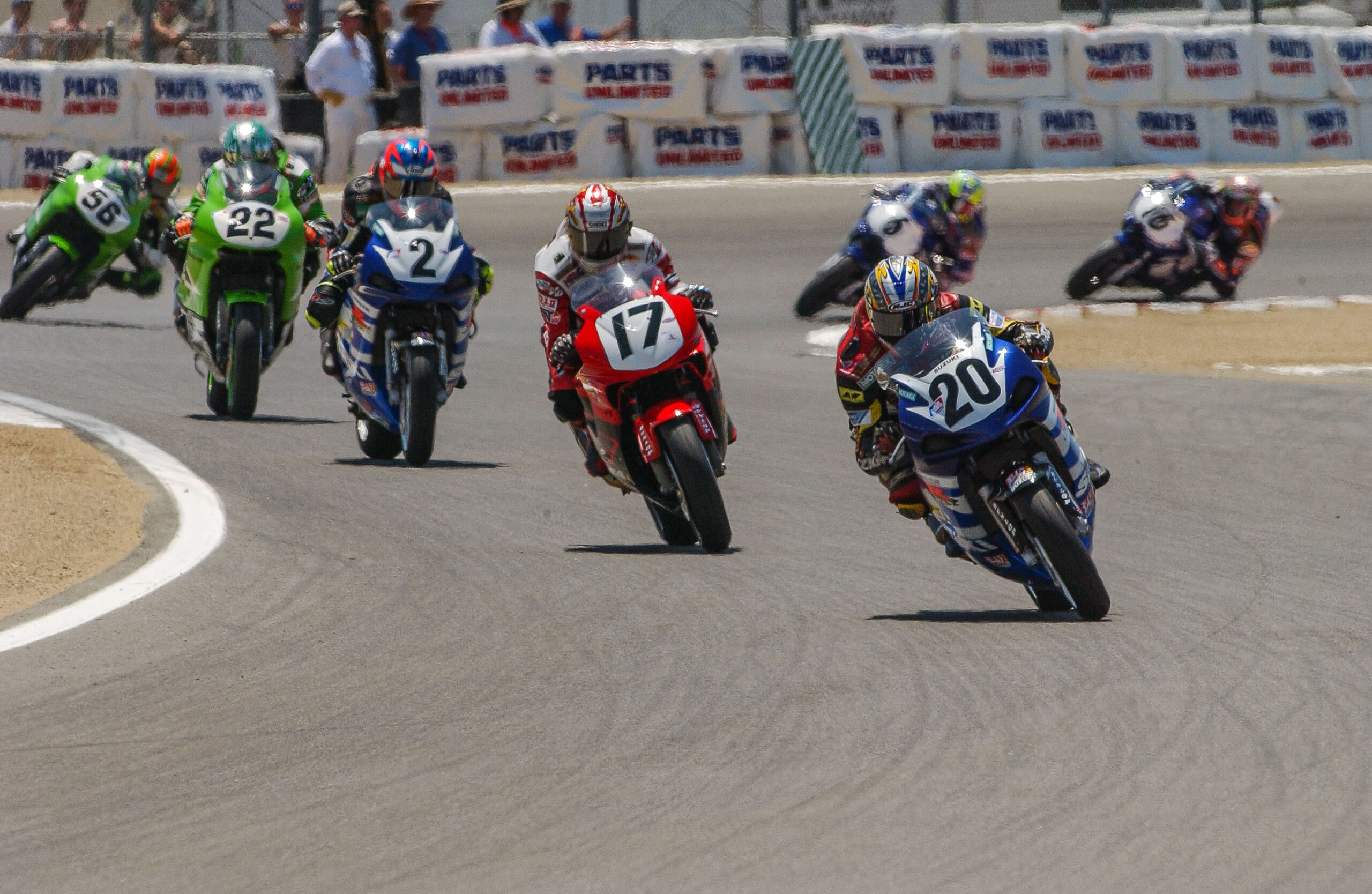 Read more about the article Throwback Thursday: When Superbike Riders Dominated The Supersport Ranks