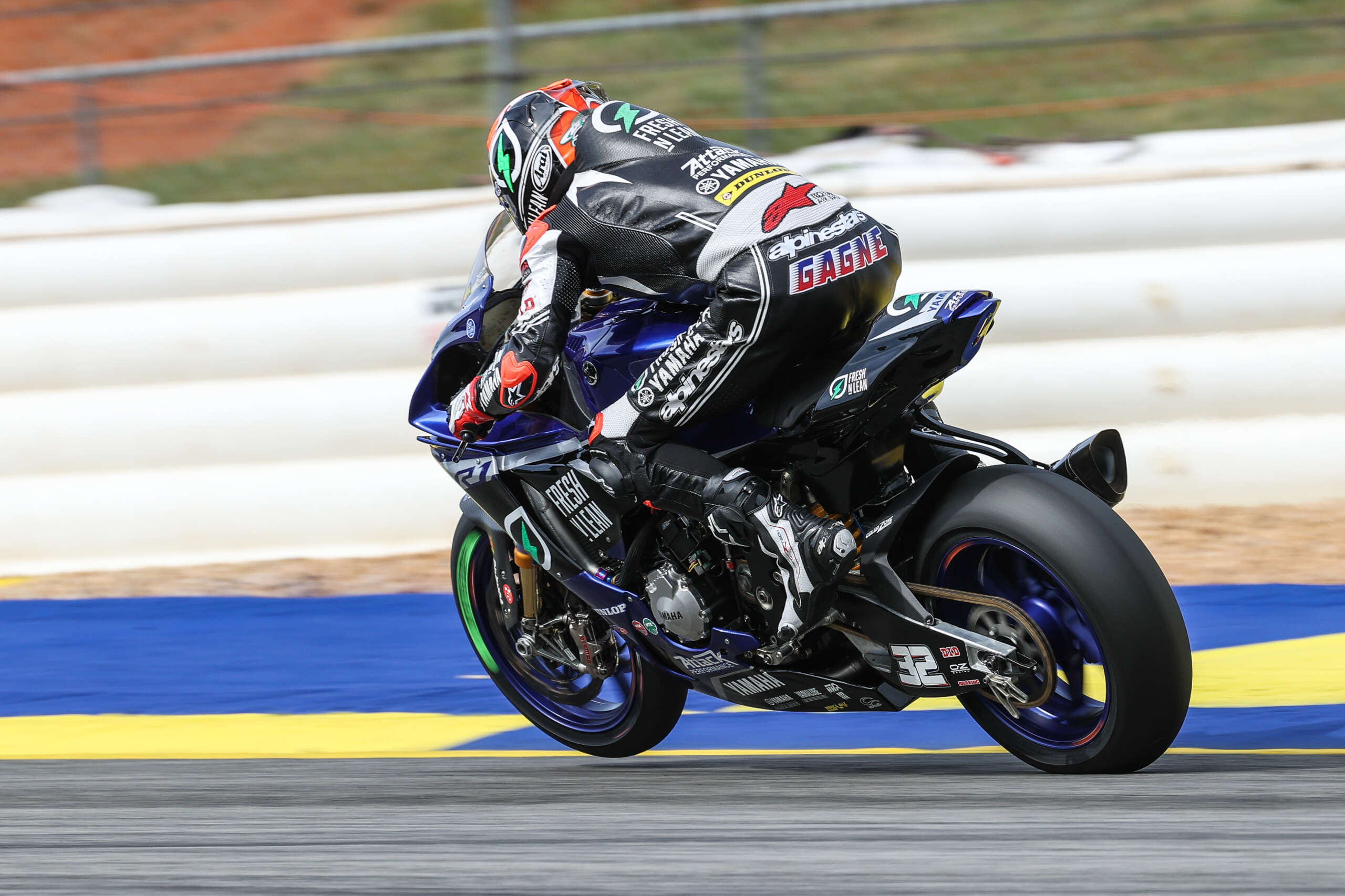 Read more about the article Gagne Leads Opening Day In HONOS Superbike At Road Atlanta