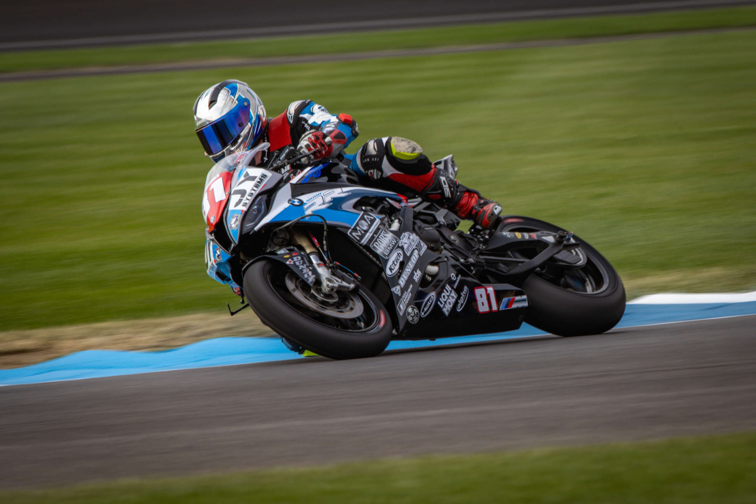 Read more about the article Stock 1000 Rider Jeremy Cook Welcomes Continued Support From Bob’s BMW