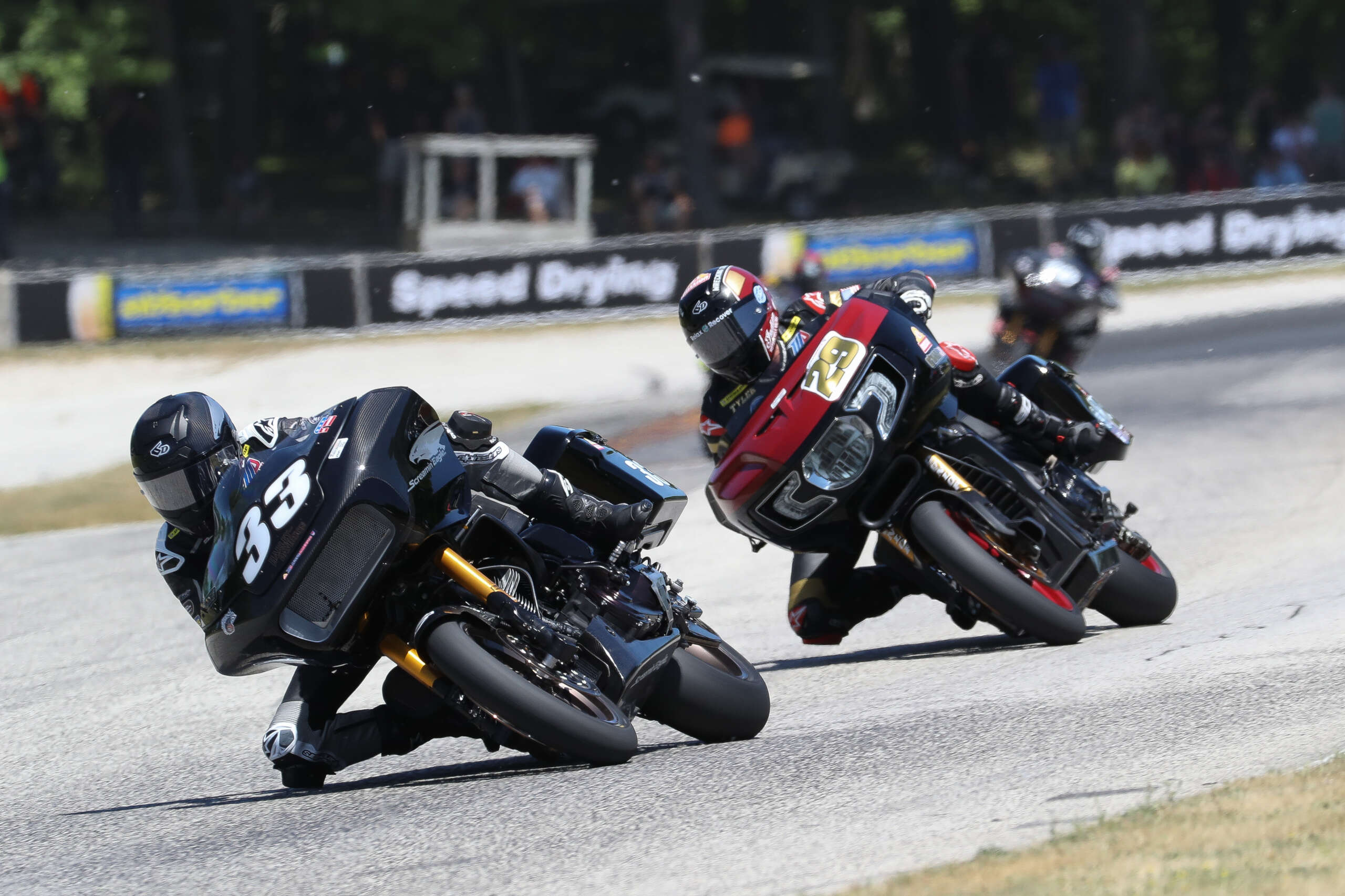 Read more about the article Wyman Gives Harley-Davidson Its First Mission King Of The Baggers Victory