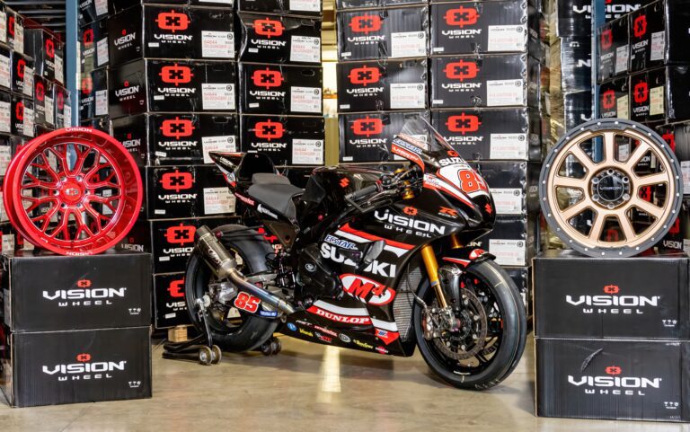 Read more about the article Escalante, Lewis Set For MotoAmerica Medallia Superbike Championship With Vision Wheel M4 ECSTAR Suzuki