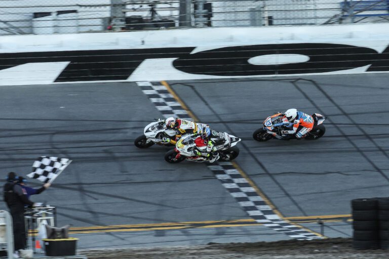 Read more about the article Paasch Wins Daytona 200 By .007 Of A Second