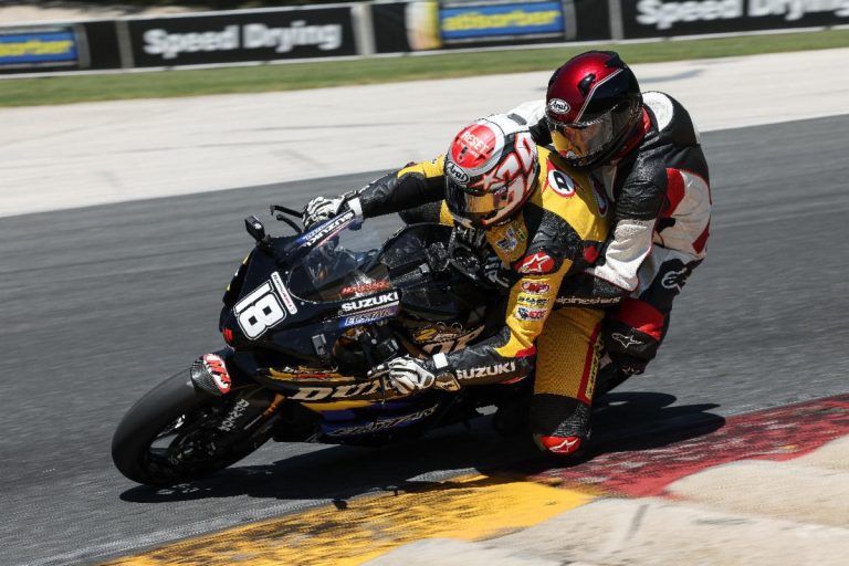 Read more about the article 1600 Rides For The Dunlop ECSTAR Suzuki Two-Seat Superbike