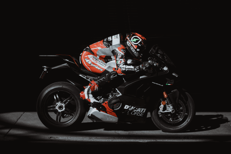 Read more about the article Warhorse HSBK Racing Ducati NYC Announces Herrin And Forés For 2023 MotoAmerica Championship