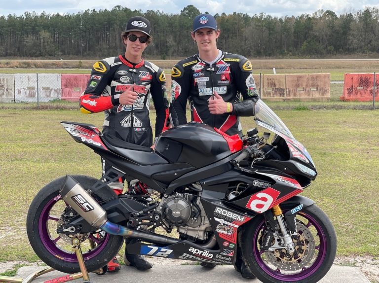 Read more about the article The R’s Have It: Robem & Rodio Combine Forces To Create Two-Rider Team In REV’IT! Twins Cup