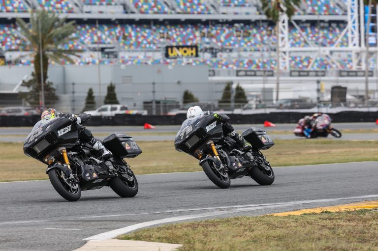Read more about the article Rispoli Wins Mission King Of The Baggers Opener At Daytona