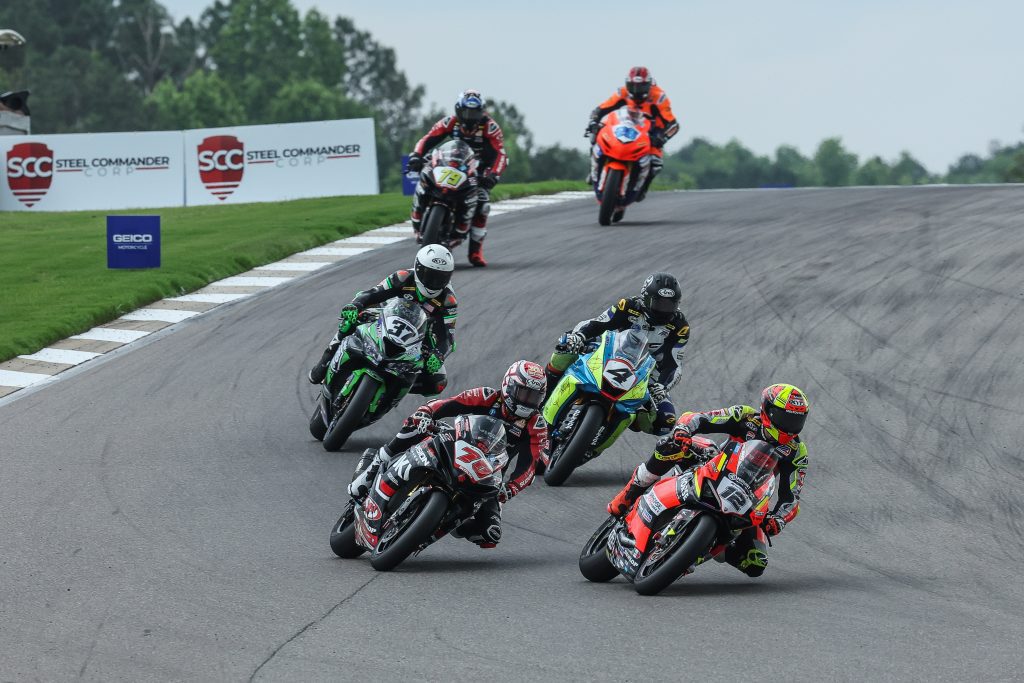 Read more about the article MotoAmerica Balances Ducati and Suzuki Supersport Next Generation Bikes Leading Into Road America