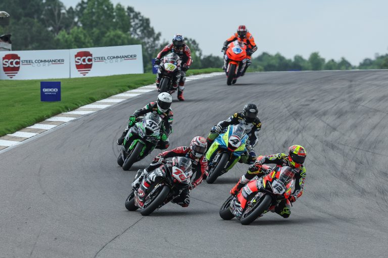 Read more about the article MotoAmerica Balances Ducati and Suzuki Supersport Next Generation Bikes Leading Into Road America