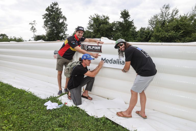 Read more about the article MotoAmerica Riders Show Appreciation For Roadracing World Action Fund And Medallia