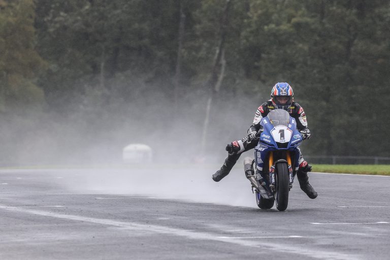 Read more about the article Gagne Wins Medallia Superbike Race One At NJMP