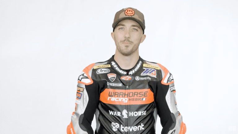 Read more about the article What Do Riders Think About During A Race? (VIDEO)