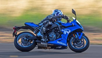 Fresh Horses: Suzuki GSX-8S & GSX-8R Homologated For Twins Cup