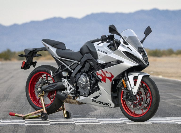 Read more about the article Suzuki Announces MotoAmerica BellissiMoto Twins Cup Teams