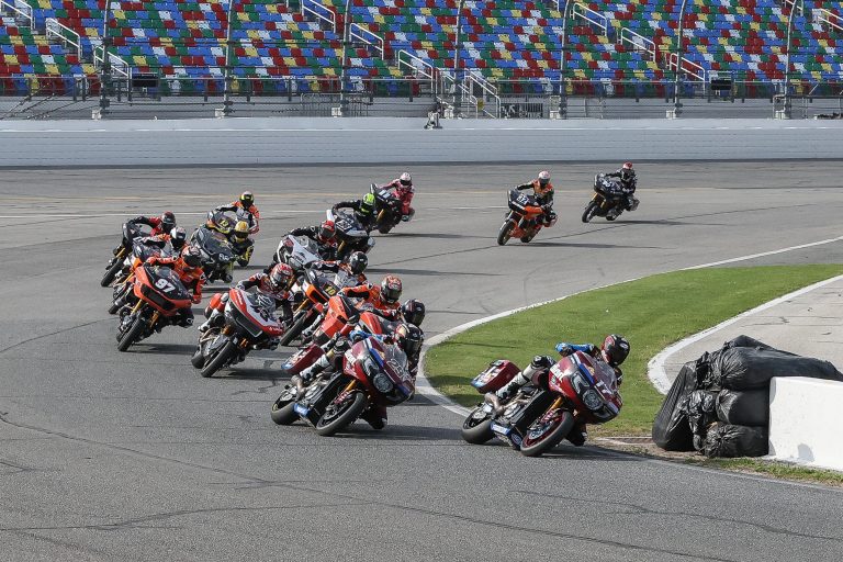 Read more about the article Wyman Doubles Up In Mission King Of The Baggers At Daytona