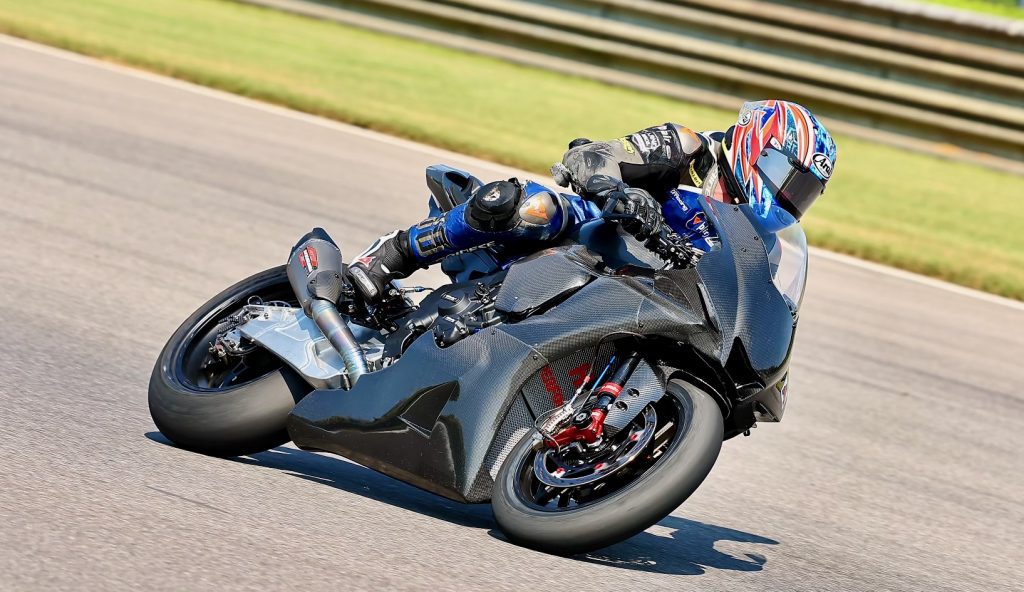 Read more about the article Flo4Law Racing’s Benjamin Smith To Debut Full-Spec Yamaha YZF-R1 Superbike At Circuit of The Americas