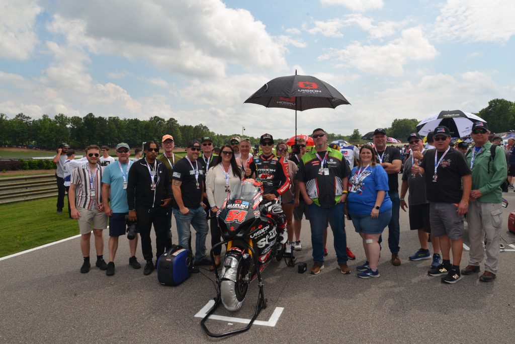 GET THE ULTIMATE VIP SUPERFAN EXPERIENCE